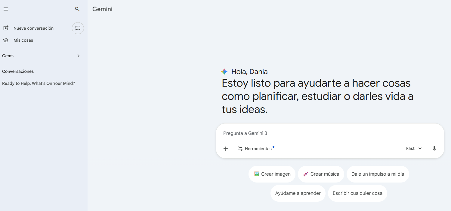 Interfaz principal de Google Gemini con las zonas clave señaladas: historial, cuadro de prompt y configuración